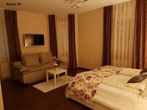 Promenade Inn - Image 5