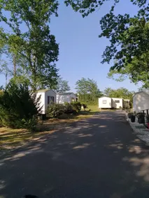 Mobil Home Sous Le Soleil - Image 3