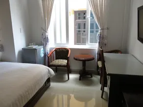 Tulip Hotel - Image 5