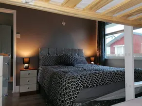 Sea View Retreat - Free Wifi - Image 2
