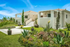 Ai Helis Beach House - Image 5