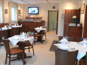 Rennhotel - Image 2