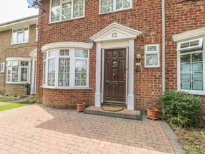 17 Coventry Close - Image 3