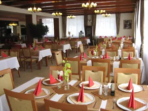 Hotel Mánes - Image 3