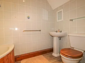 Milton Cottage - Image 5