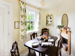 Pippins, DORCHESTER - Image 3