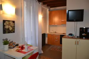 Room Suite Center - Image 2