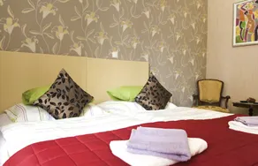 Budapest GuestRooms - Image 5