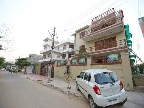 Green Residency By OYO Rooms - Image 3