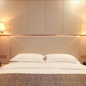 Xiamen Shu Yue Hotel - Image 4