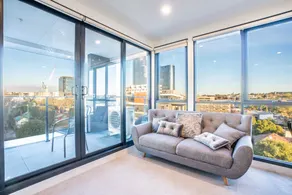 Poplar Apartments - Image 3