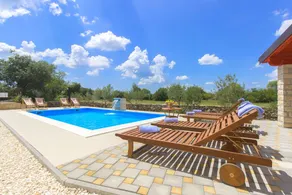 Villa in Brištane for 8 people with 4 rooms Ref. 504888 - Image 5