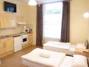 Earls Court Studios - Image 2