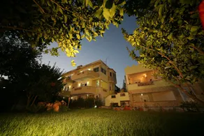 Chios Studios with Garden and BBQ, Near the Beach - Image 5