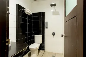 Salam Residence Syariah by OYO Rooms - Image 4