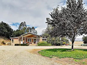 West Haven Farm, 3br W/ Mtn Views 3 Bedroom Home - Image 3