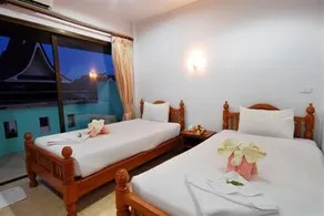 Holiday Guesthouse - Image 4
