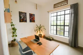Cozy Stays - Image 4
