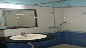 Hotel Oak Bush - Image 4