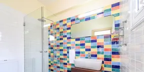 Acogedora villa con piscina, ubicación fantástica, a 5 metros a pie de la playa y comodidades WIFI gratuito - Image 2