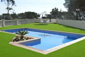 Santa Flora Holiday House - Image 5