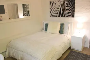 Comfy Studio in Boston's Back Bay Near Fenway Park - Image 3