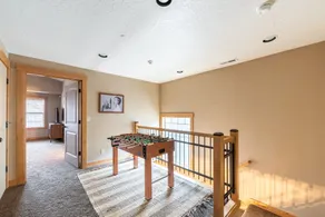 Deschutes by Avantstay Two Story Modern Cabin Only 10-minutes From DT Bend - Image 3