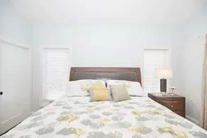 Lakeview Luxury Retreat - Image 3
