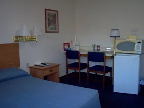 Kane's Acorn Motel - Image 2