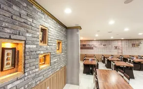 Dean Tourist Hotel - Image 2