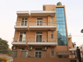 OYO 429 Hotel Kisna Residency - Image 4