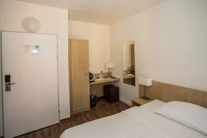 Hotel Oerlikon Inn - Image 2