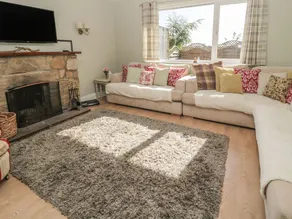 Tranwell Cottage - Image 3