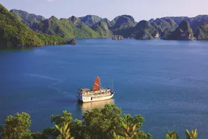 Galaxy Premium Cruises Halong Bay - Image 3