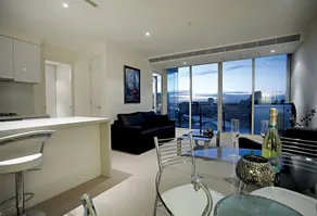 Gem Apartments Short Stay - Image 4