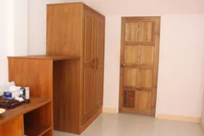 Star Hostel Patong - Image 2