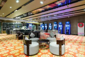 Visun Royal Yacht Hotel - Image 2