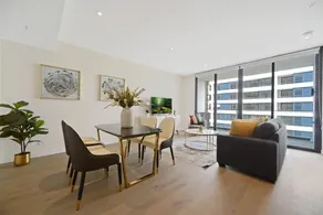HomeHotel-Luxurious High Rise Apt - Image 3