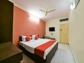 OYO 16533 Hotel Sudarshan - Image 5