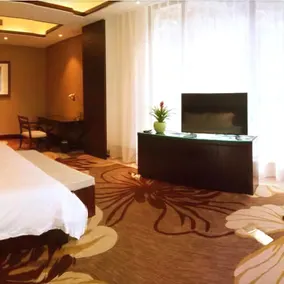 Celebrity vacation Hotel (Guangwushan Scenic Area) - Image 4