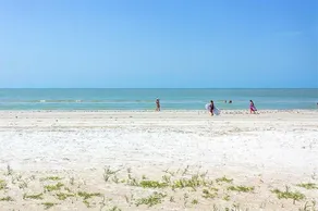 Sandarac B704, Gulf Front, 2 Bedrooms, Sleeps 6, Heated Pool, Elevator - Image 5