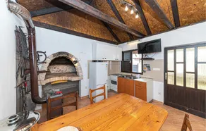 4 Bedroom Lovely Home In Poljica - Image 2
