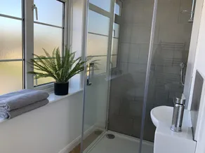 Secret Garden House - Image 2