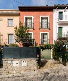 House With 2 Bedrooms in San Lorenzo de El Escorial, With Wonderful Mountain View, Enclosed Garden and Wifi - 20 km From the Slopes - Image 2