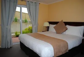 Battery Point Apartment on Hampden - Image 3