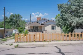 4 Bedroom Mountain View with Firepit & Ping Pong - Image 2