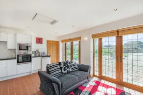 Garden Cottage - Image 2