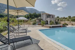 Salakos Villas - Image 5