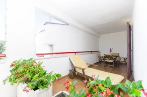 Apartments Little Spring - Image 4