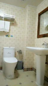 Musesun Youth Hotel - Image 3